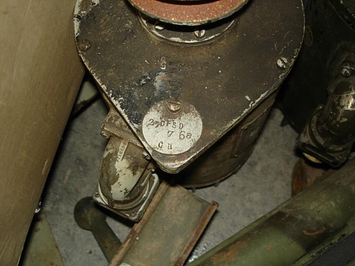 Round non-metal disc type tag on generator.jpg