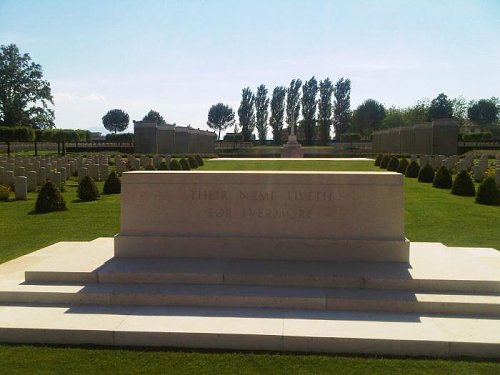 Cassino War Cemetery.jpg