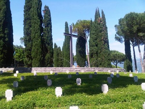 German War Cemetery - Cassino.jpg