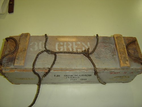 grenade box 005.jpg