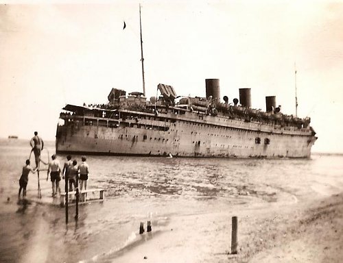 empress of Bermuda 1946 Suez.jpg