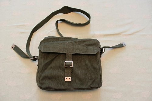 C42 Set Satchel A.jpg