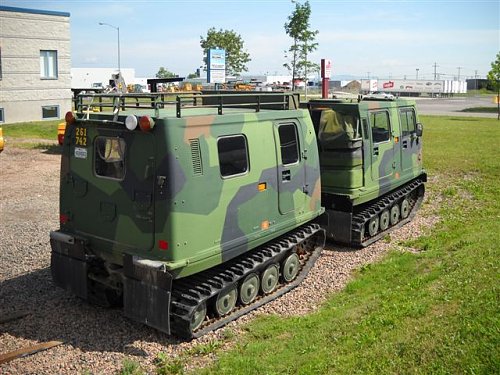 Hagglund BV206 004.jpg