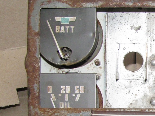voltmeter and 50 psi mlu.JPG