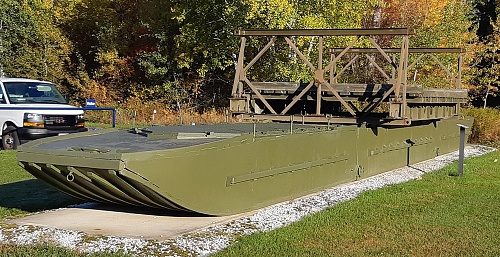 Pontoon-for-floating-bridge--2-Combat-Engineer-Regiment--4-CDSB-Petawawa-11-Oct-2019--2-.jpg