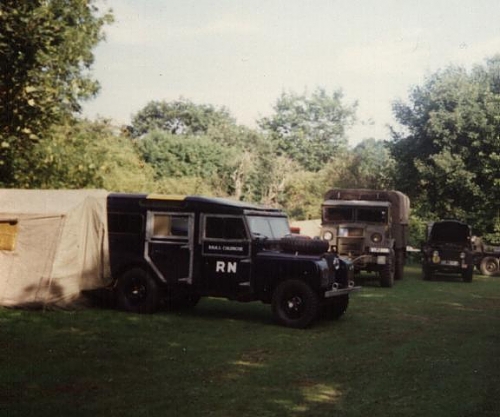 FLEET AIR ARM LAND ROVER 10 SEAT STATION WAGON 2 LITRE PETROL.jpg