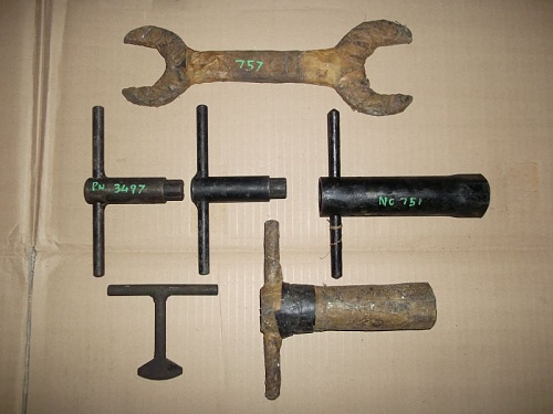 bofors tools.jpg