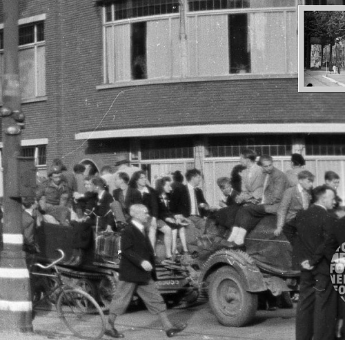Carrier Trailer Den Haag 1945.jpg