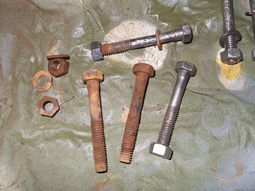 Seat runner bolts 004.jpg