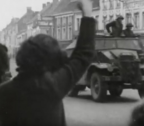 Newsreel45-1944-3.jpg