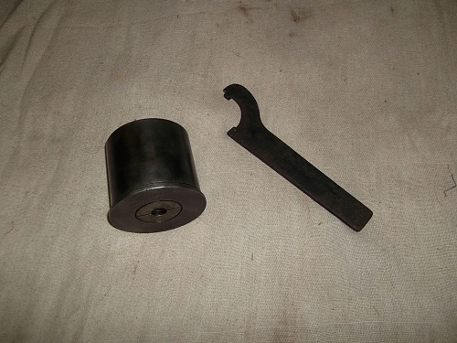 British 75mm chamber gauge and spanner.jpg