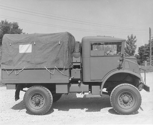 8444 Personnel lorry 1006-11643.jpg