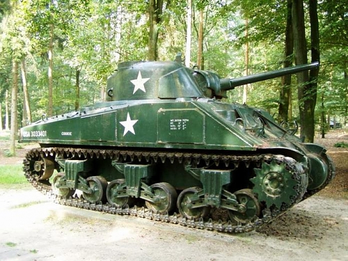 52-m4-75mm\'sherman\',overloon.jpg