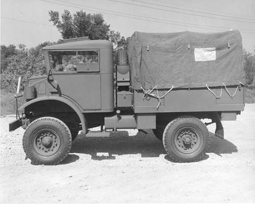 8444 Personnel lorry 1008-11643.jpg