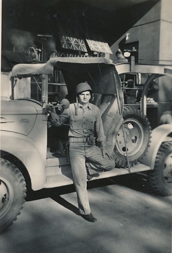 1942 Ford Navy Bomb Truck.jpg