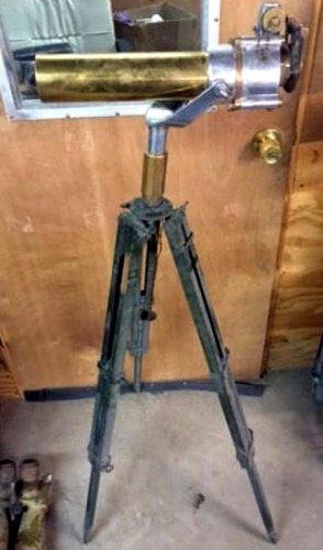 tripod.jpg