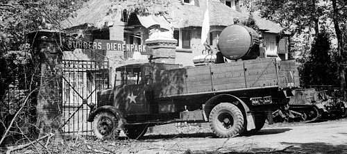 Arnhem Dennis searchlight.jpg