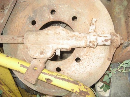 Ford Universal carrier track jack found in scrap pile 02.jpg