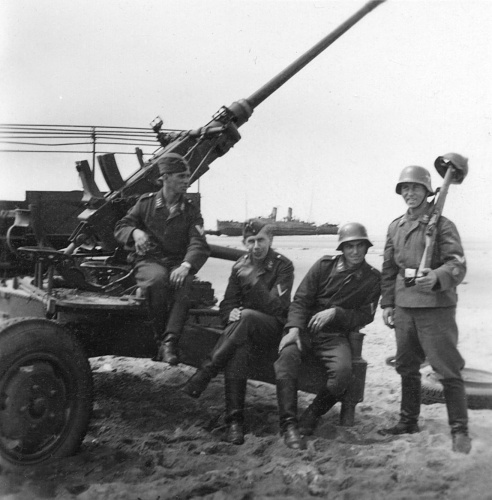 dunkirk aa ship.jpg