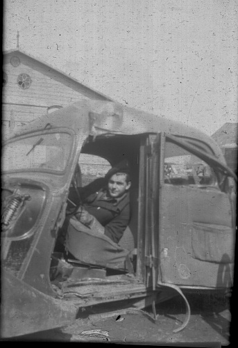cdn cbh staff car in crash 1945.jpg